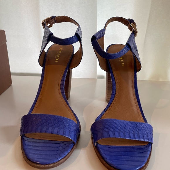 Coach Lexey Solid Snake skin embossed chunky heel sandals size 9.5 - Picture 5 of 6